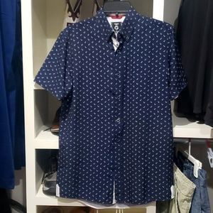 Slim fit stretch short sleeve button up